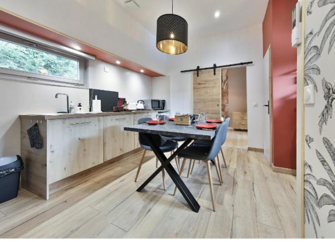 La Peniche De Fabrice Avec Jacuzzi Privatif Apartment Strasbourg Cameră foto